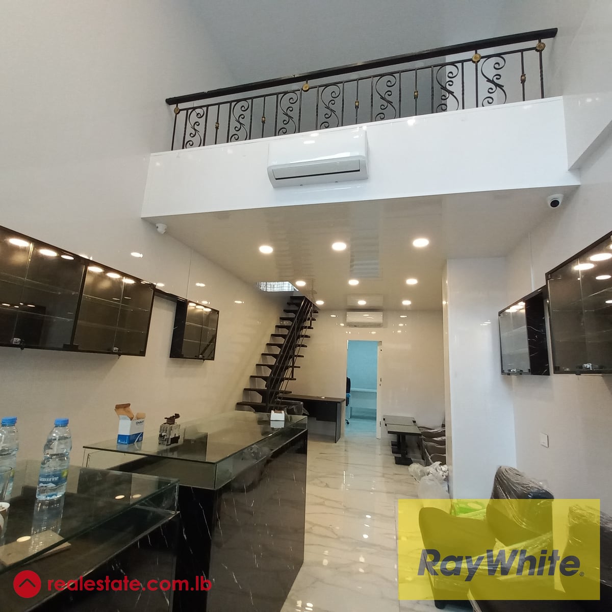 shop in Jal el Dib 3 floors for sale in Jal el Dib — Hub Realtors