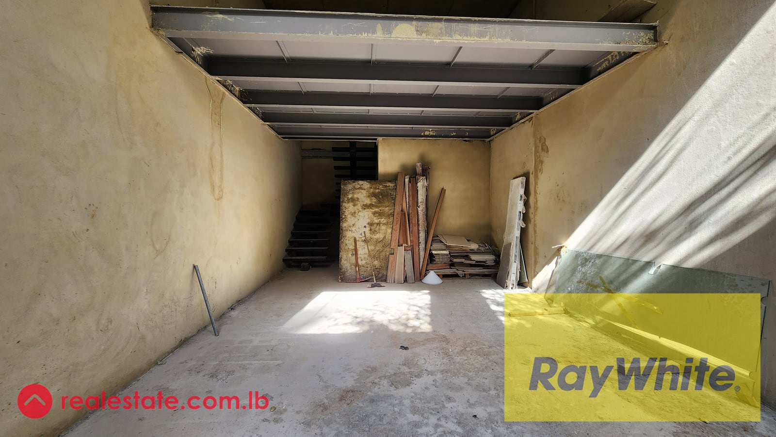 Shop for rent in Achrafieh — Hub Realtors