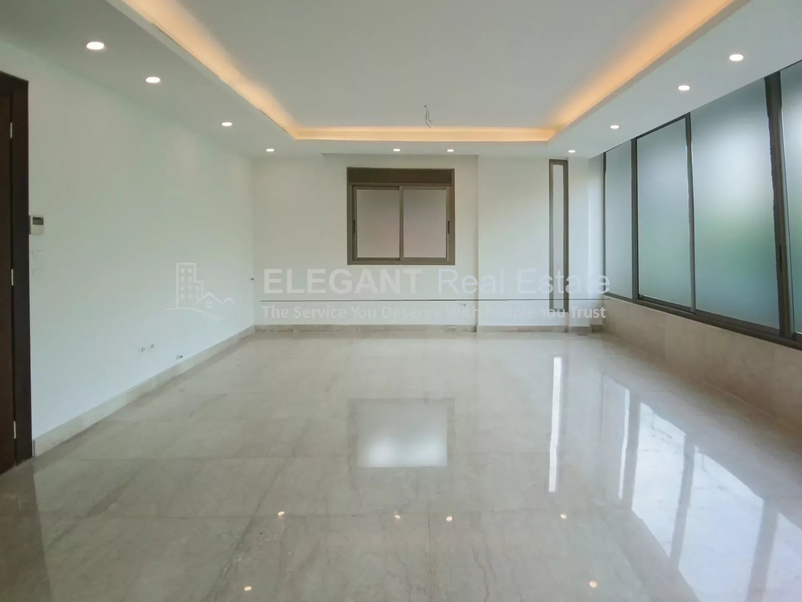 Beautiful Flat | Dead End Street | Brand New — Hub Realtors