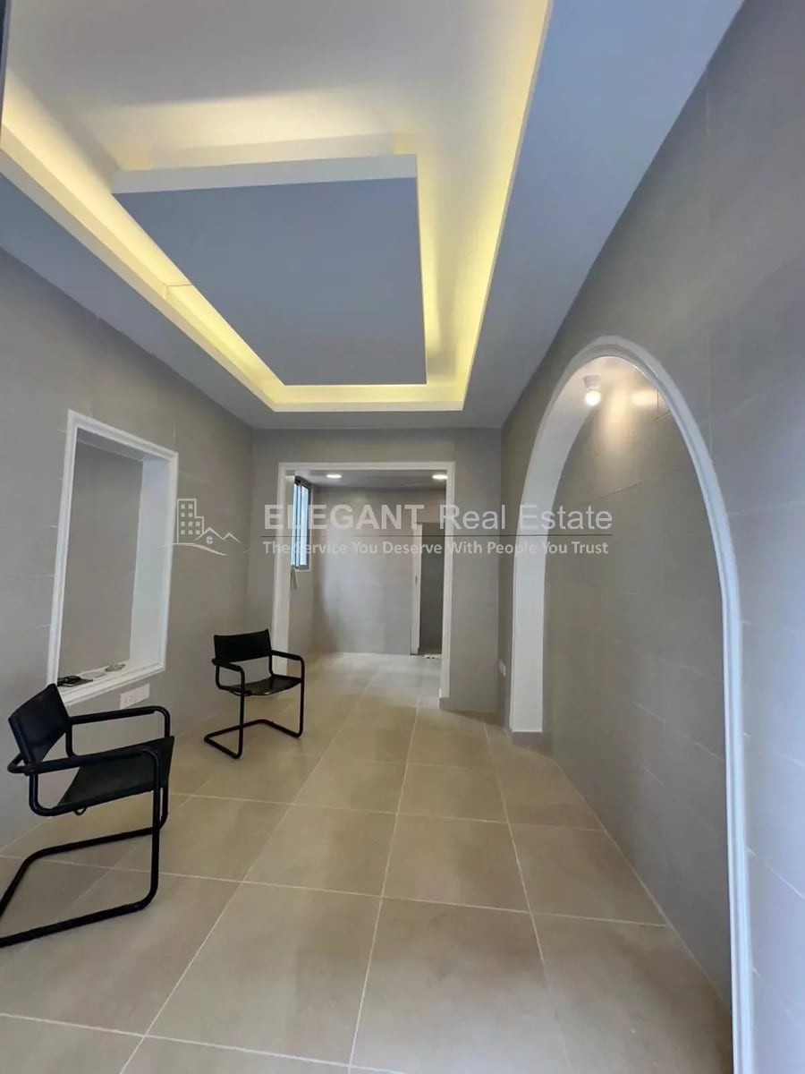 High End finishing | Easy Access | Prime Location — Hub Realtors