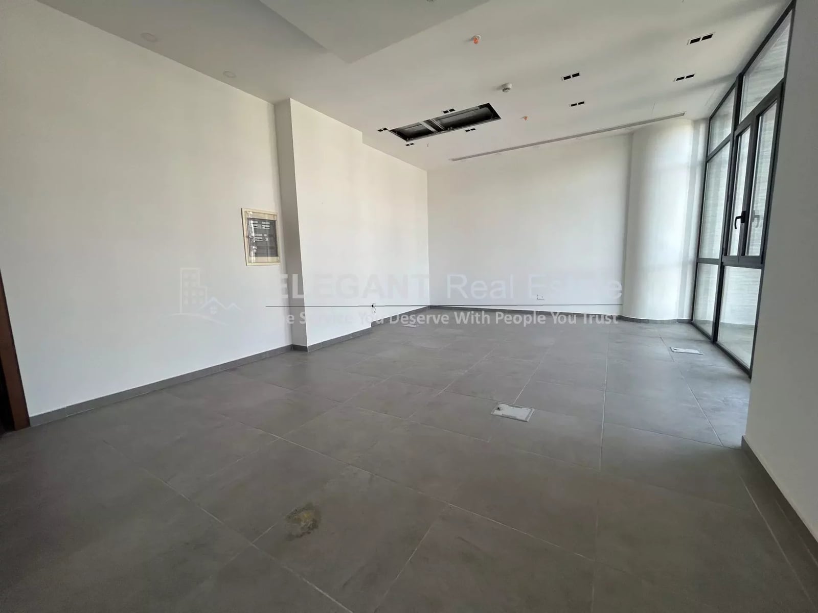 Office space – Prime Location ! — Hub Realtors