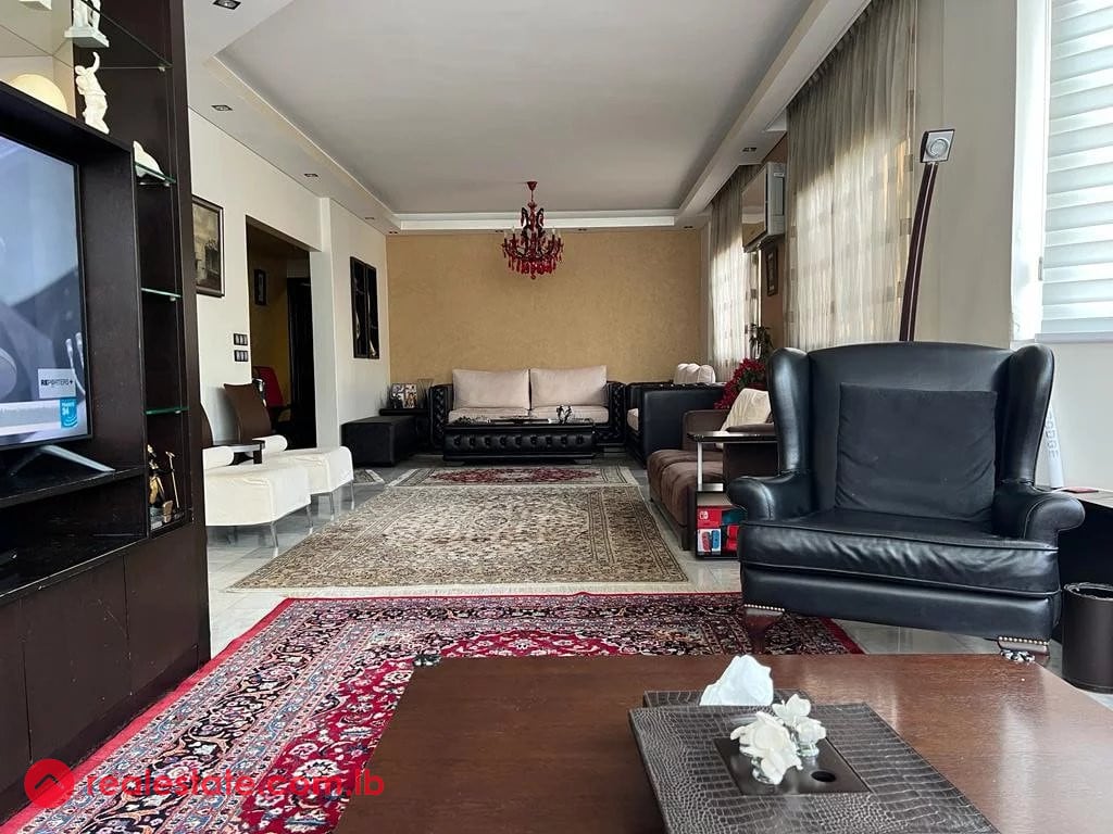 Furnished apartment Ain El Mrayse — Hub Realtors