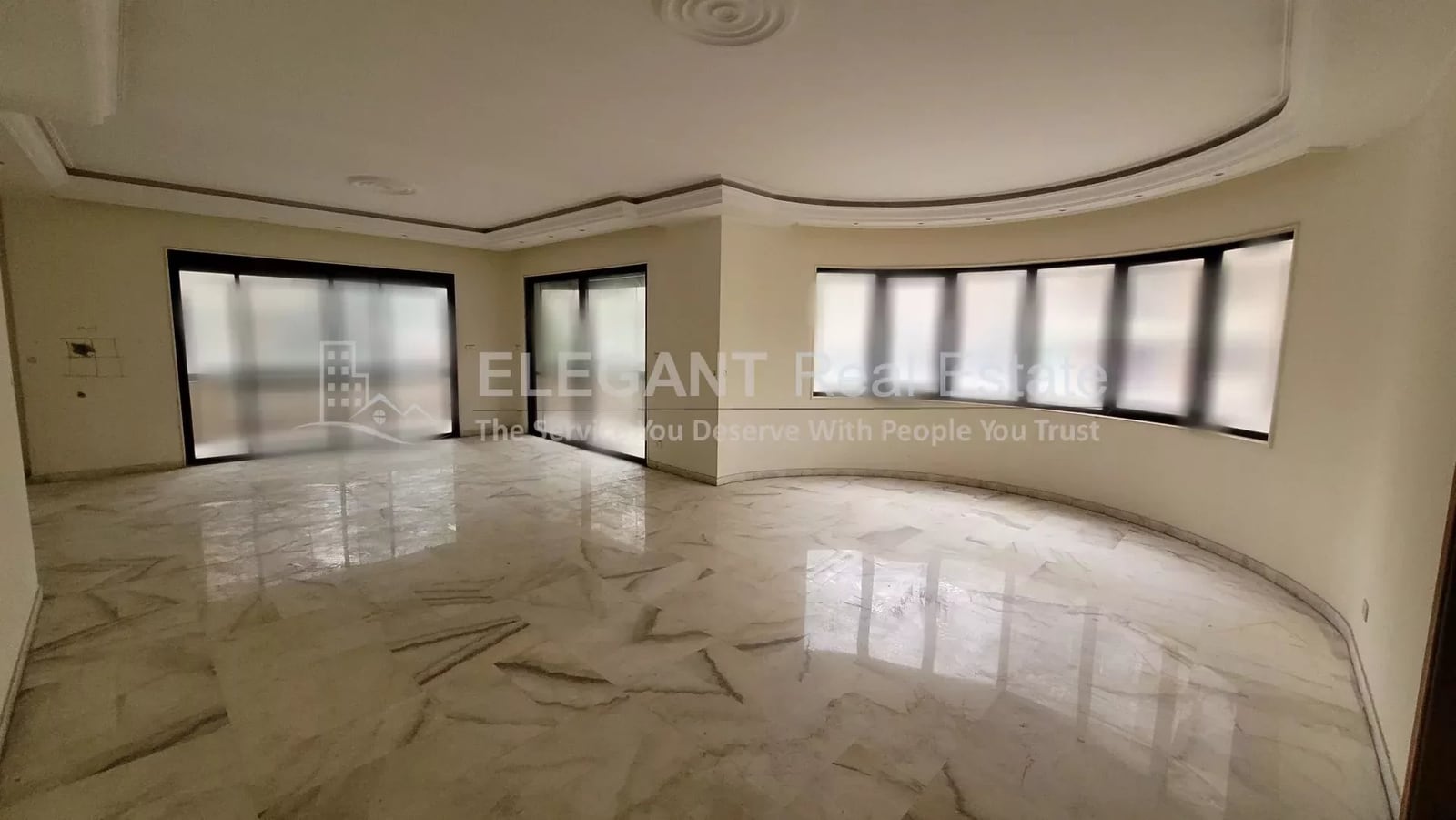Huge Apartment | Talet Al Khayat | 325 Sq.m — Hub Realtors
