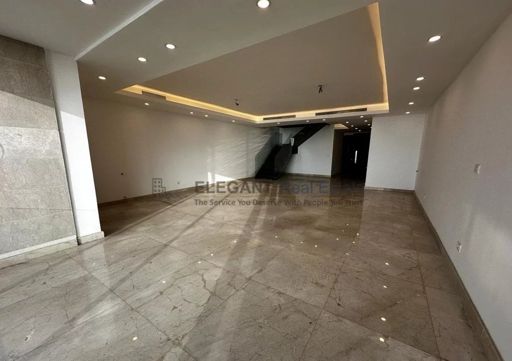 Fancy Duplex | 1 min From Highway — Hub Realtors