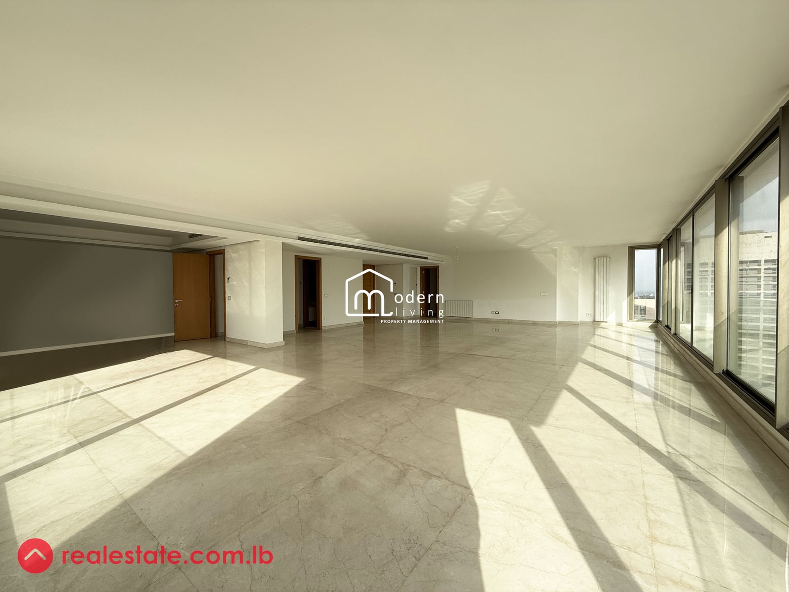 Sea View - 450 Sqm - Apartment For Sale in Clémanceau — Hub Realtors