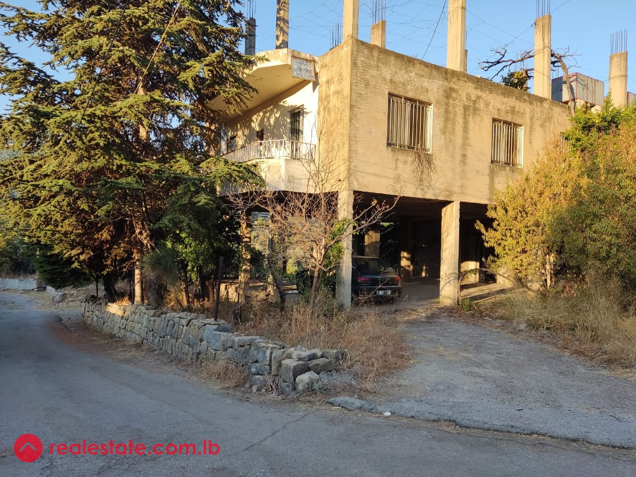 Whole Building for Sale in Mayyaseh Near Hamlaya – 1,400 SQM Land — Hub Realtors