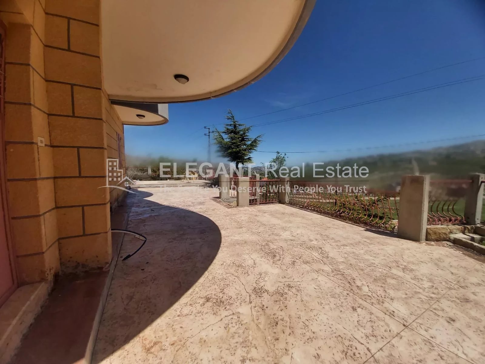 Prime Location Villa | Terrace | Garden — Hub Realtors