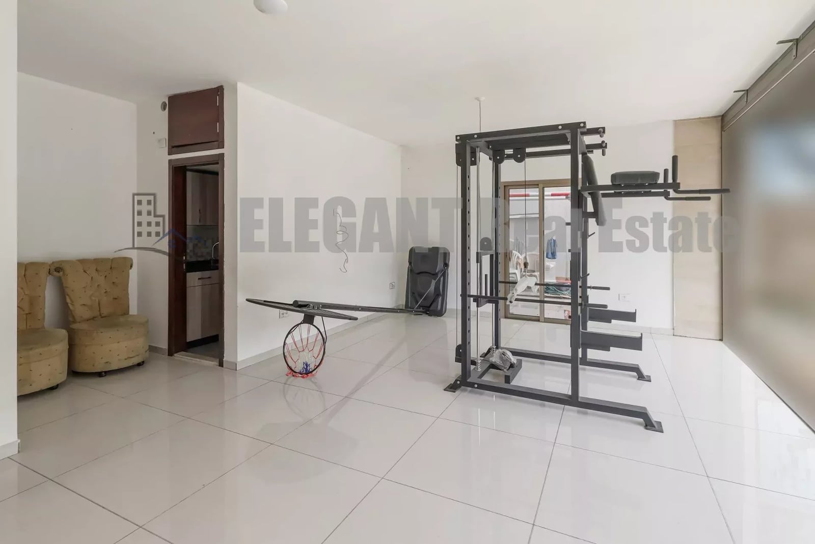 Shop for Rent | Prime Location | Louaize — Hub Realtors