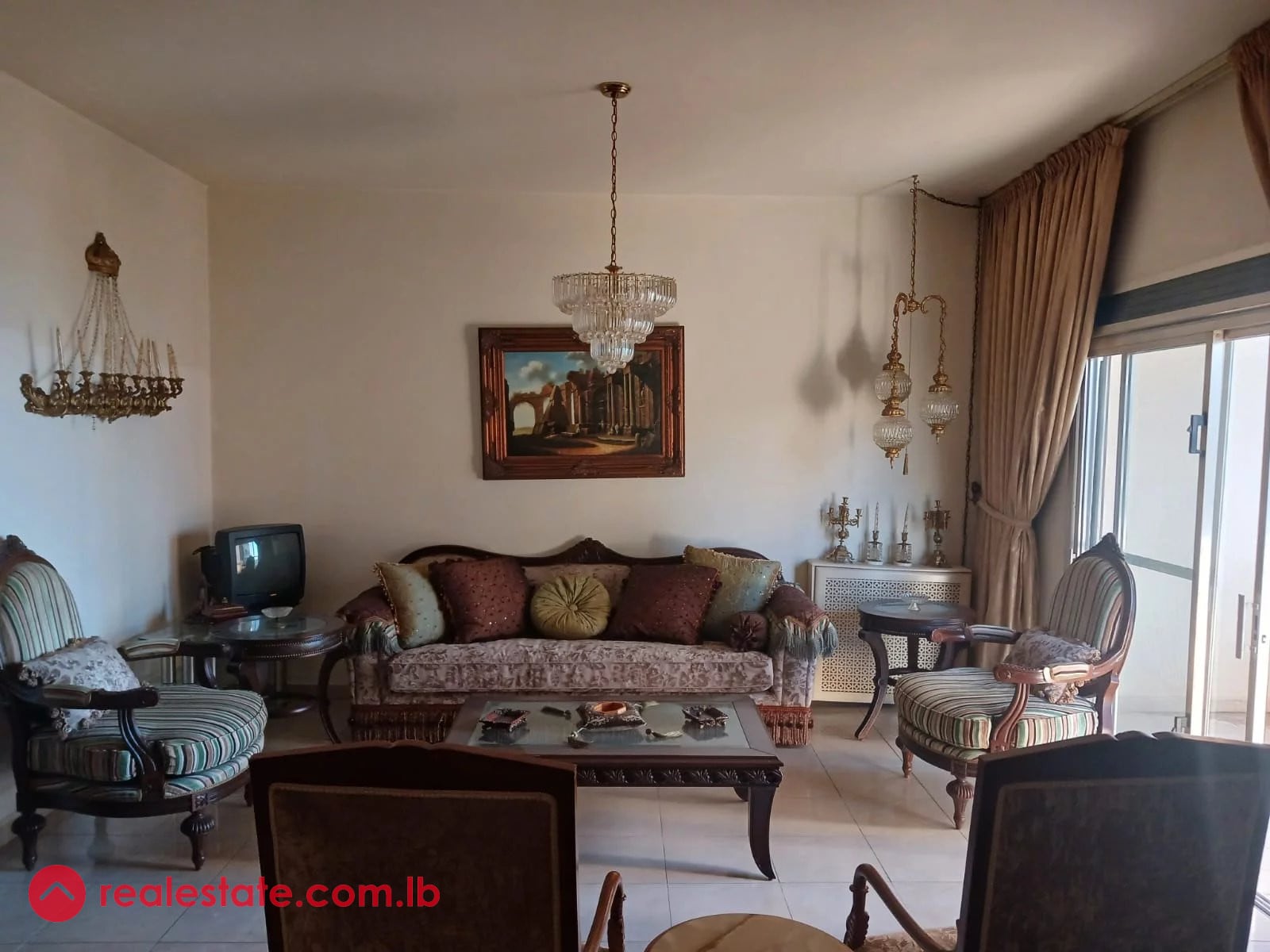 Apartment with terrace in the heart of Haret Sakher — Hub Realtors