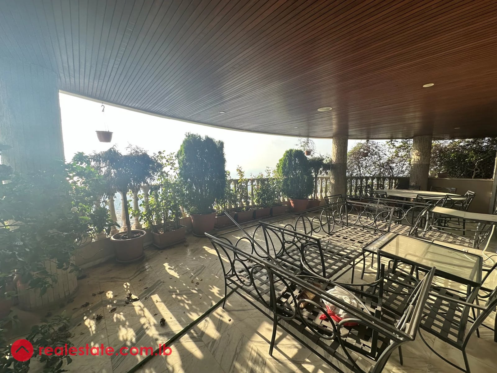 Luxurious Duplex with Stunning Roof Terrace — Hub Realtors