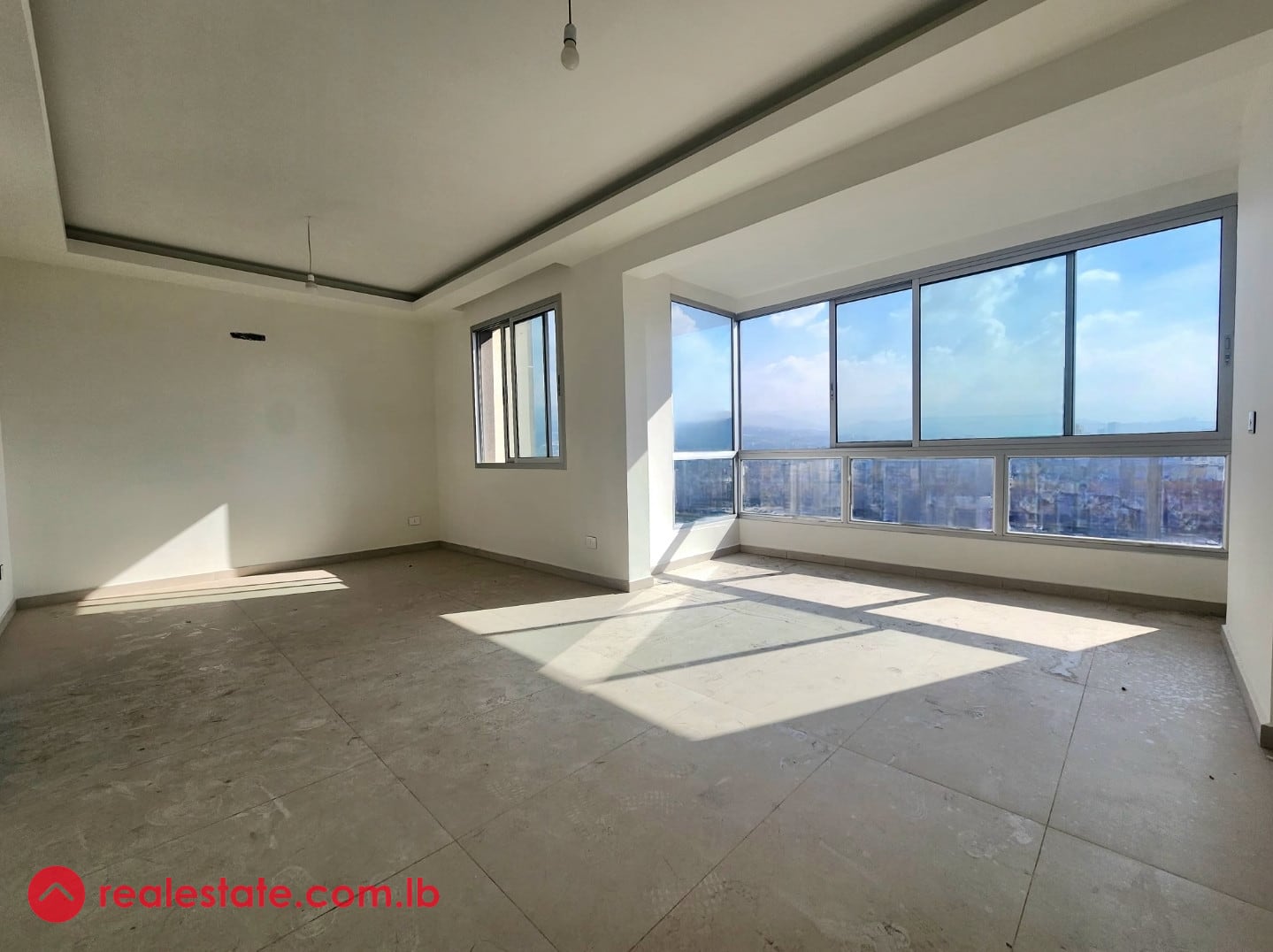 New building | open view | electricity 24/7 — Hub Realtors