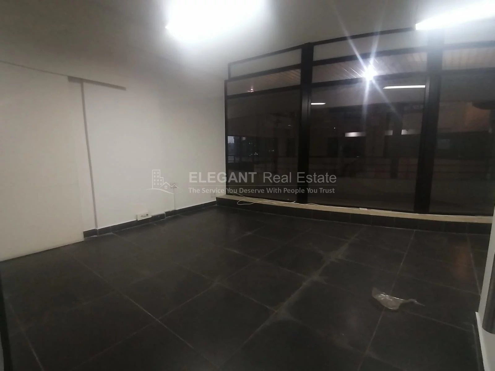 Amazing Office | 24/7 Water Supply | Double Glazing — Hub Realtors