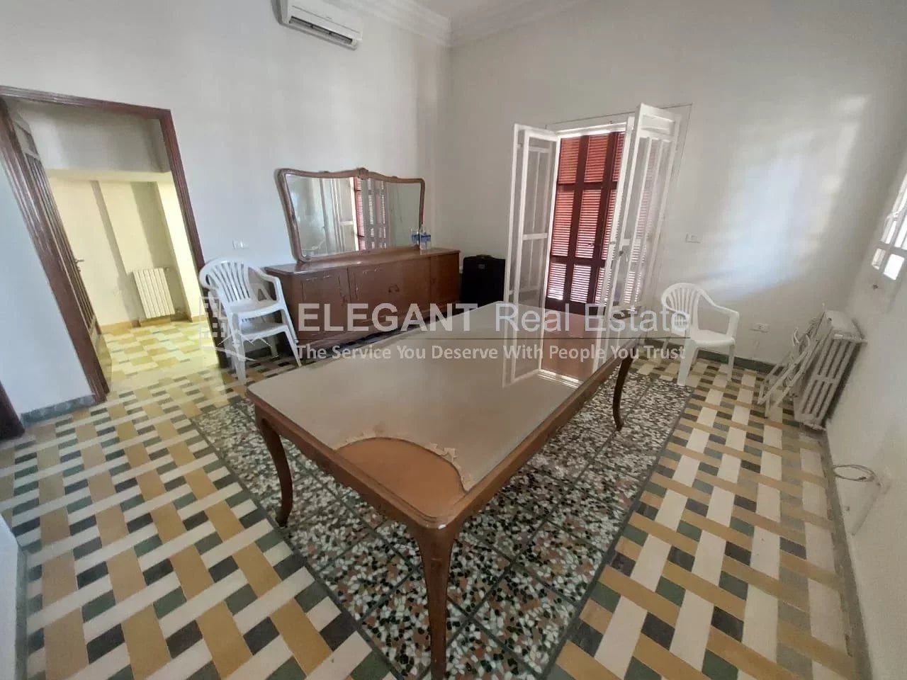 Cozy Apartment | Spacious Terrace | — Hub Realtors
