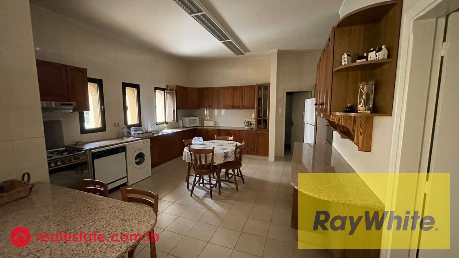 Luxurious Apartment for rent in Mtayleb — Hub Realtors