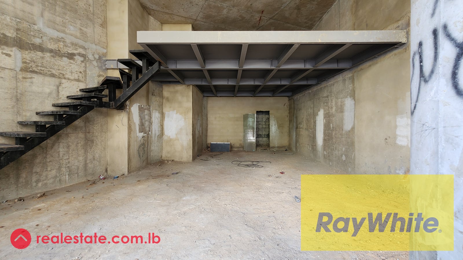 Shop for rent in Achrafieh — Hub Realtors