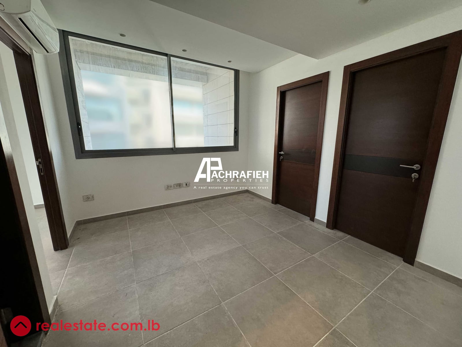 100 Sqm | Office For Sale in Achrafieh — Hub Realtors