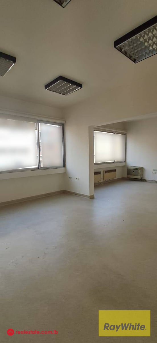 Office for rent in Badaro — Hub Realtors