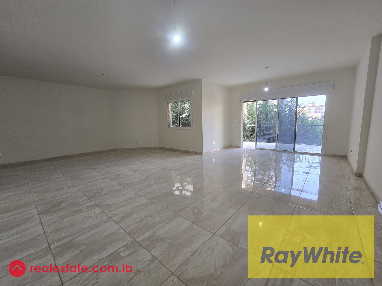 Apartment with garden for sale in Dik el Mehdi — Hub Realtors