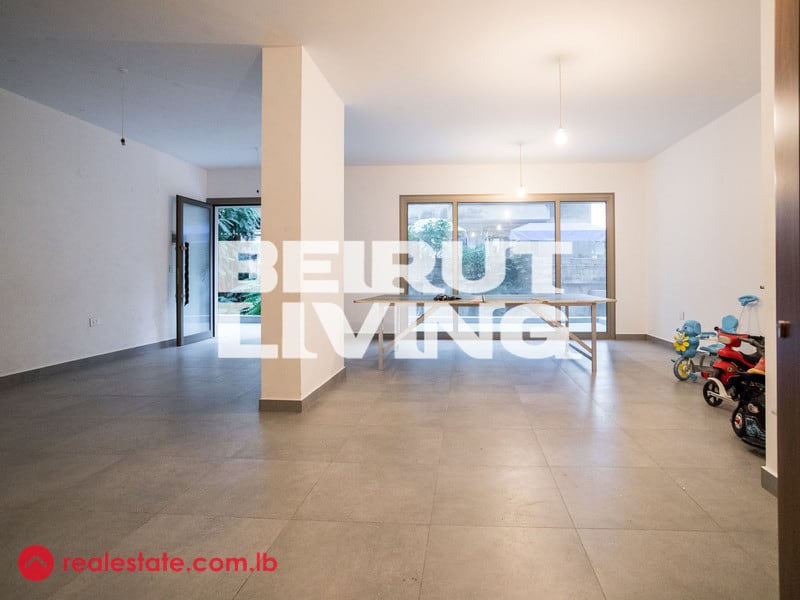 Spacious Shop | Good Location — Hub Realtors