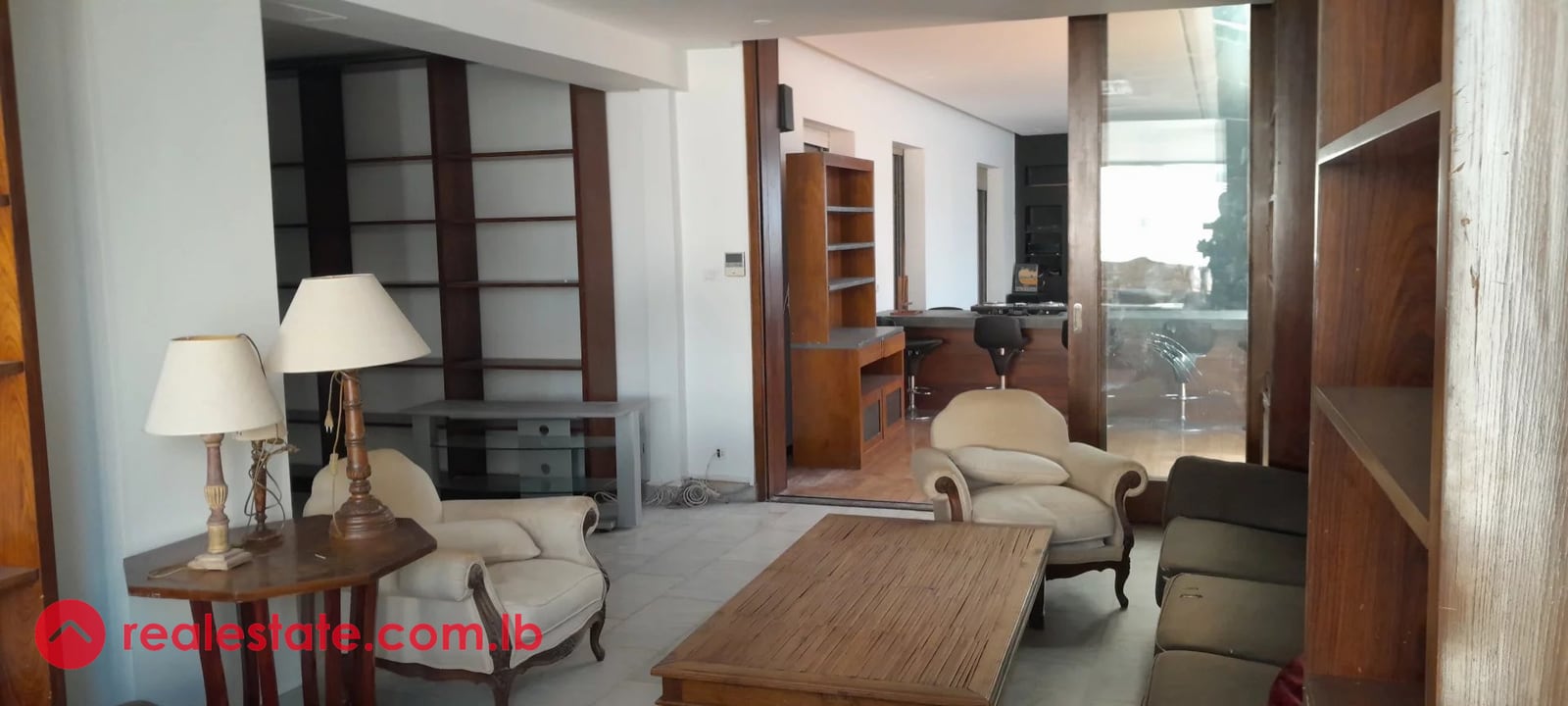 Spacious 4-Bedroom Apartment in Achrafieh’s Carré d'Or — Hub Realtors