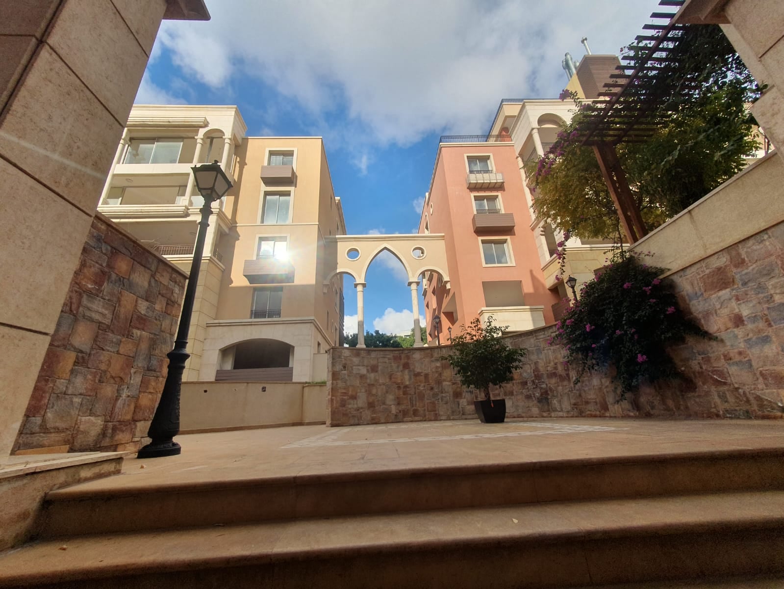 Office for Rent in Baabda|Main Road — Hub Realtors