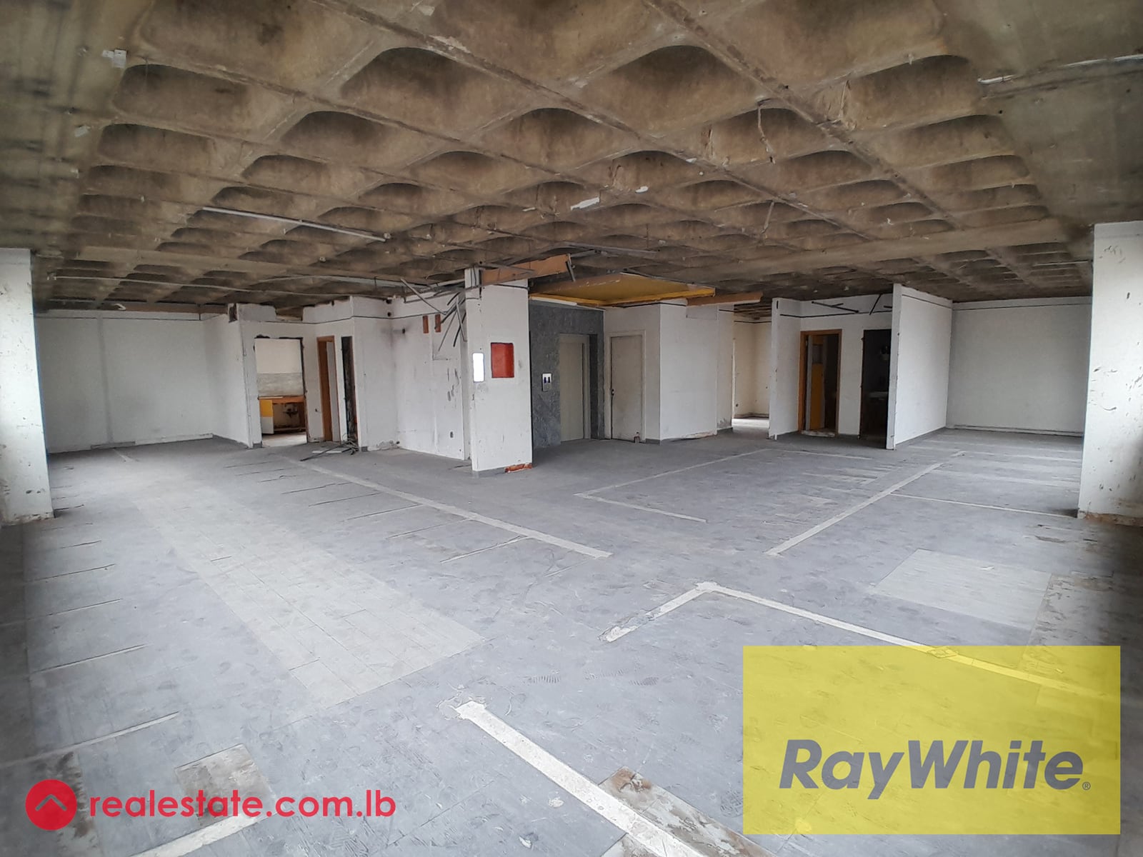 Office for Sale – 200 sqm | Sea View High Floor — Hub Realtors