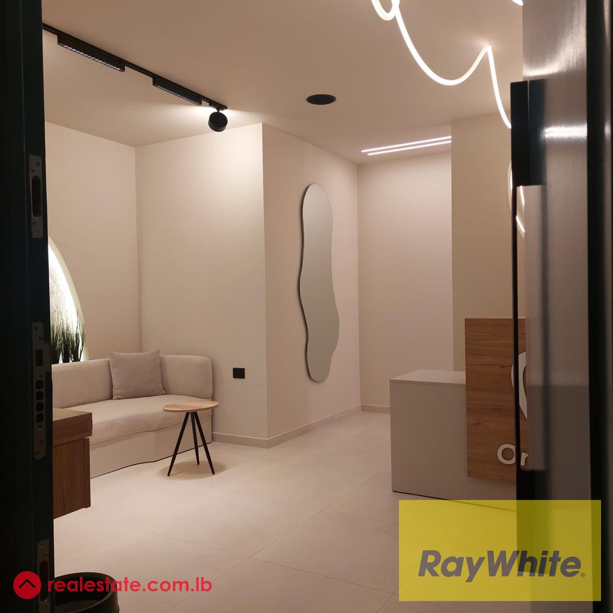 Dental Clinic For Rent in Clemenceau — Hub Realtors