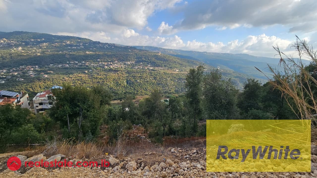 Land for sale in Baabdat|Prime|1220m2 — Hub Realtors