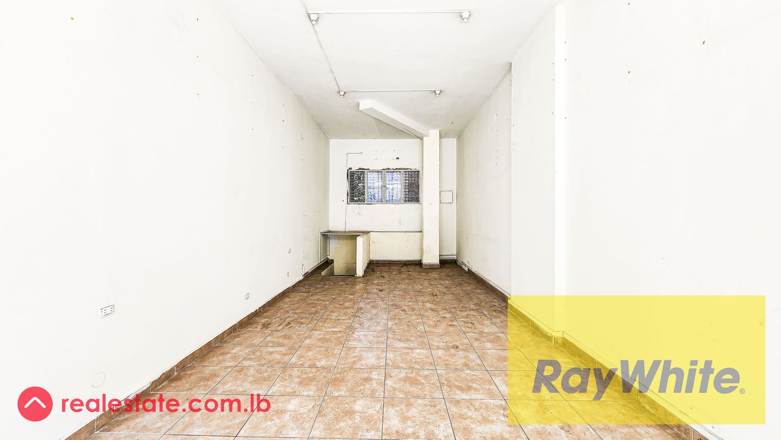 Shop for sale in Achrafieh — Hub Realtors