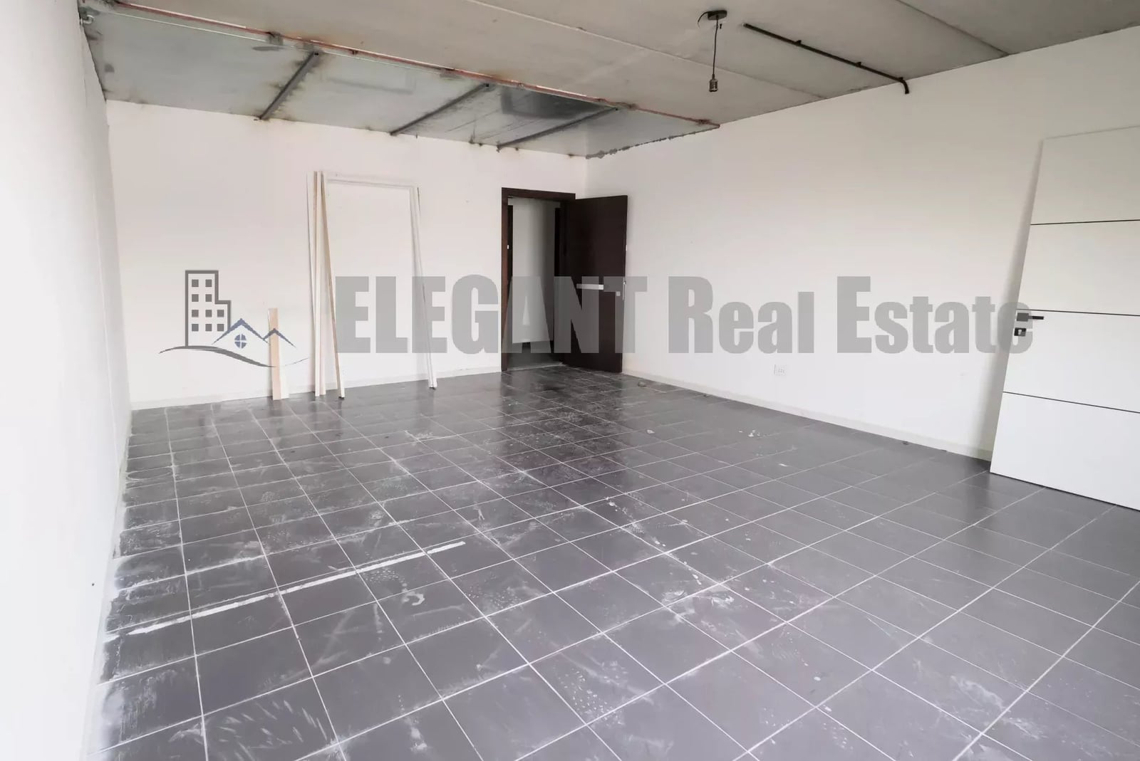 Office for Rent | Prime Location | Hazmieh — Hub Realtors