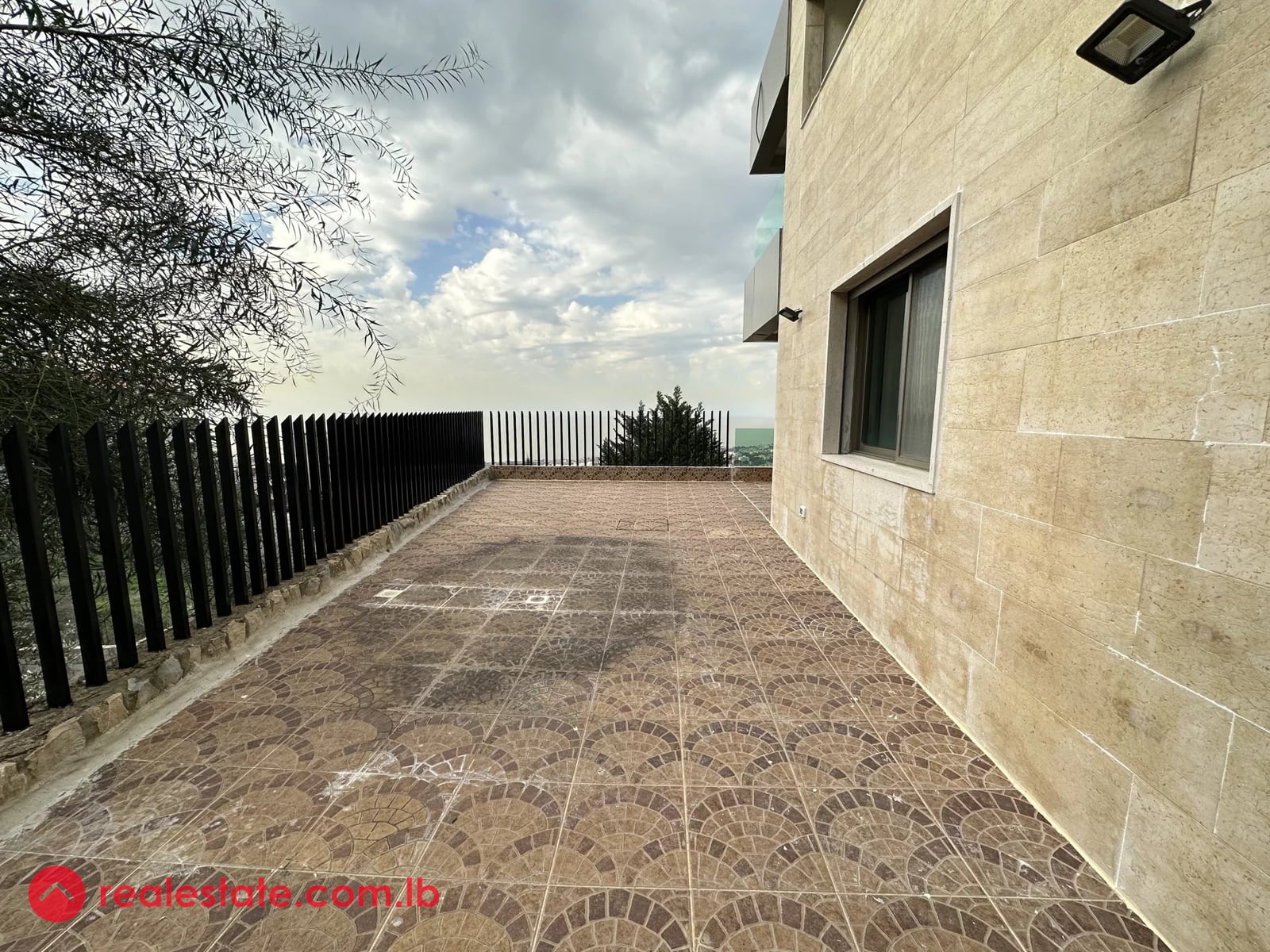 Exclusive Single-Floor Luxury Living — Hub Realtors