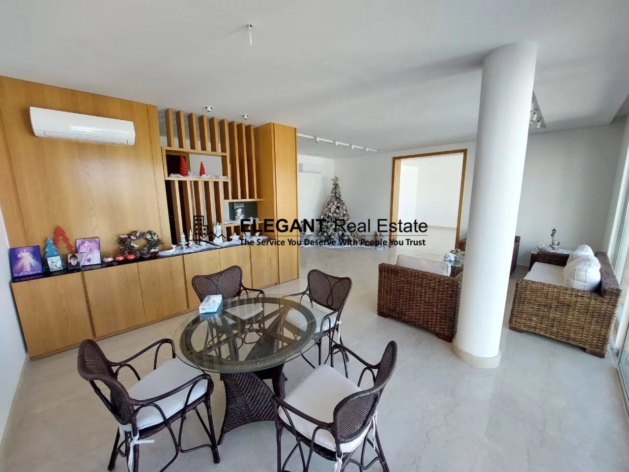 Wonderful Triplex | Cozy Terrace | Fully Equipped — Hub Realtors