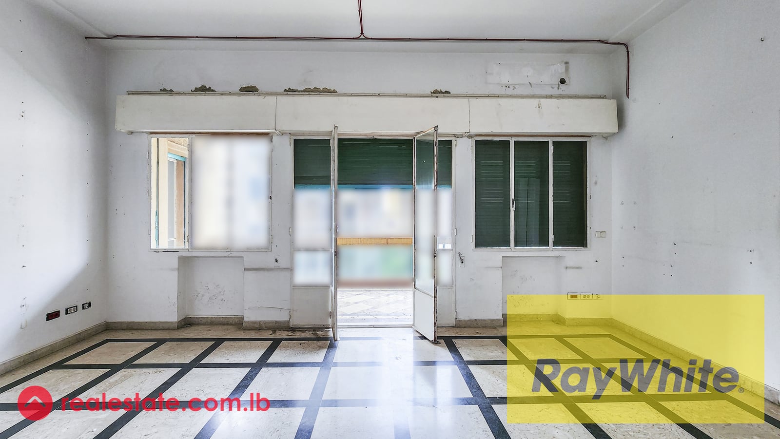 Spacious Office For Rent in Achrafieh Prime Location With an Open View — Hub Realtors