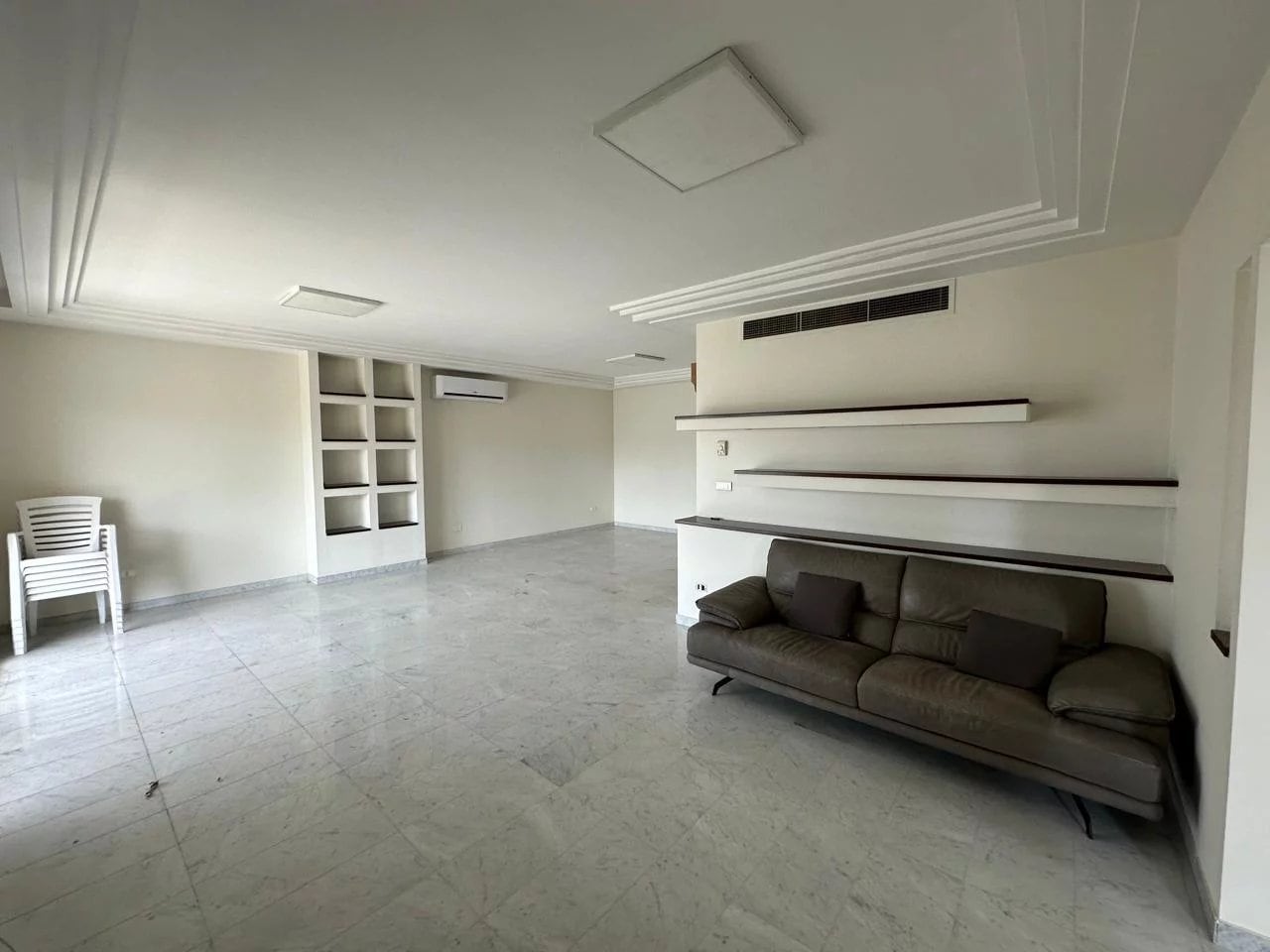 Spacious Apartment | Unblockable view | Easy Acces — Hub Realtors